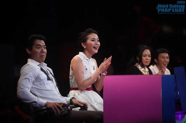 Người bí ẩn: Hoài Linh - Việt Hương lập kỷ lục được 50 triệu